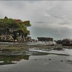 °* Tanah Lot **