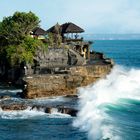 Tanah Lot II mit Wellen - ohne Personen