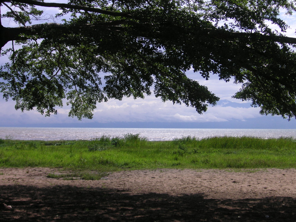 tanganyika see-bujumbura,burundi