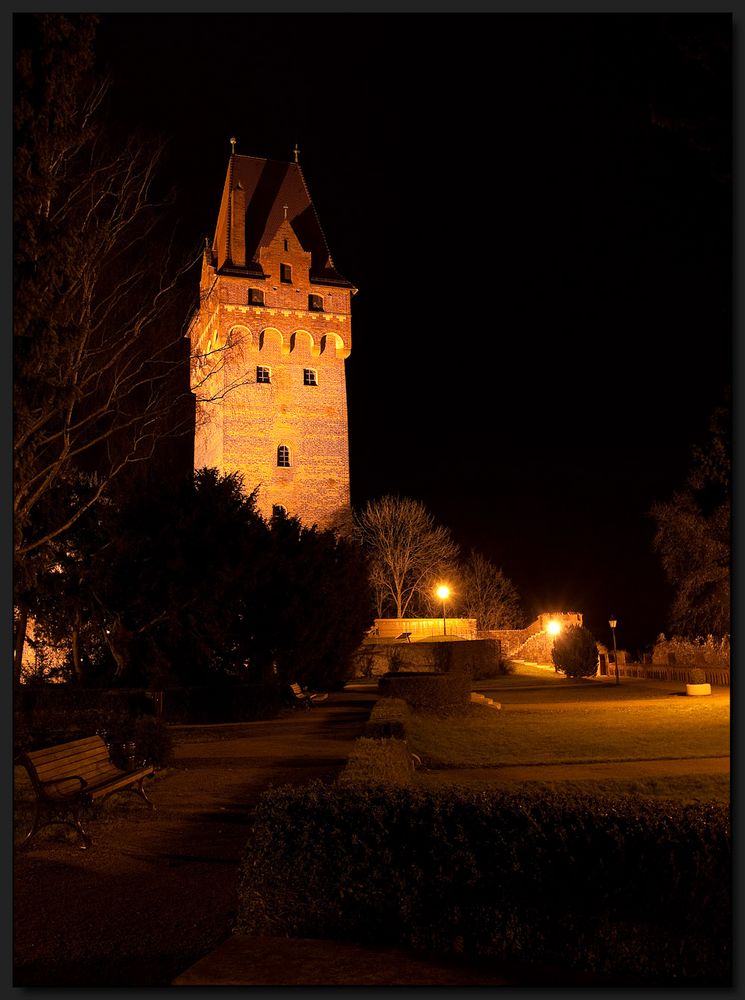 ...Tangermünde bei Nacht...