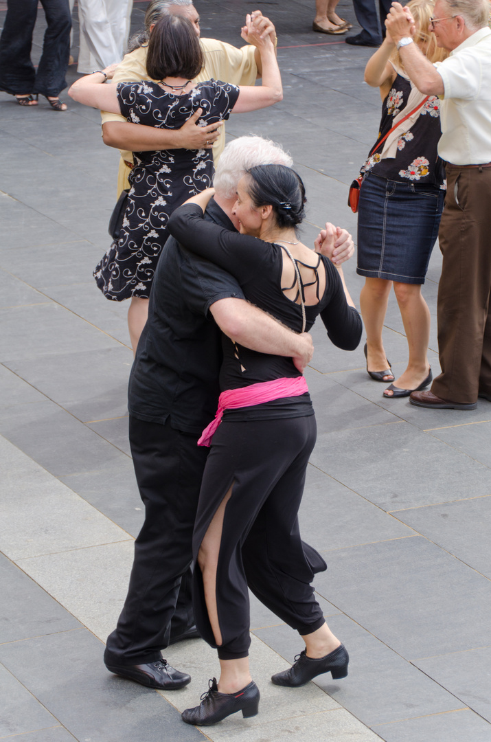 Tango in London