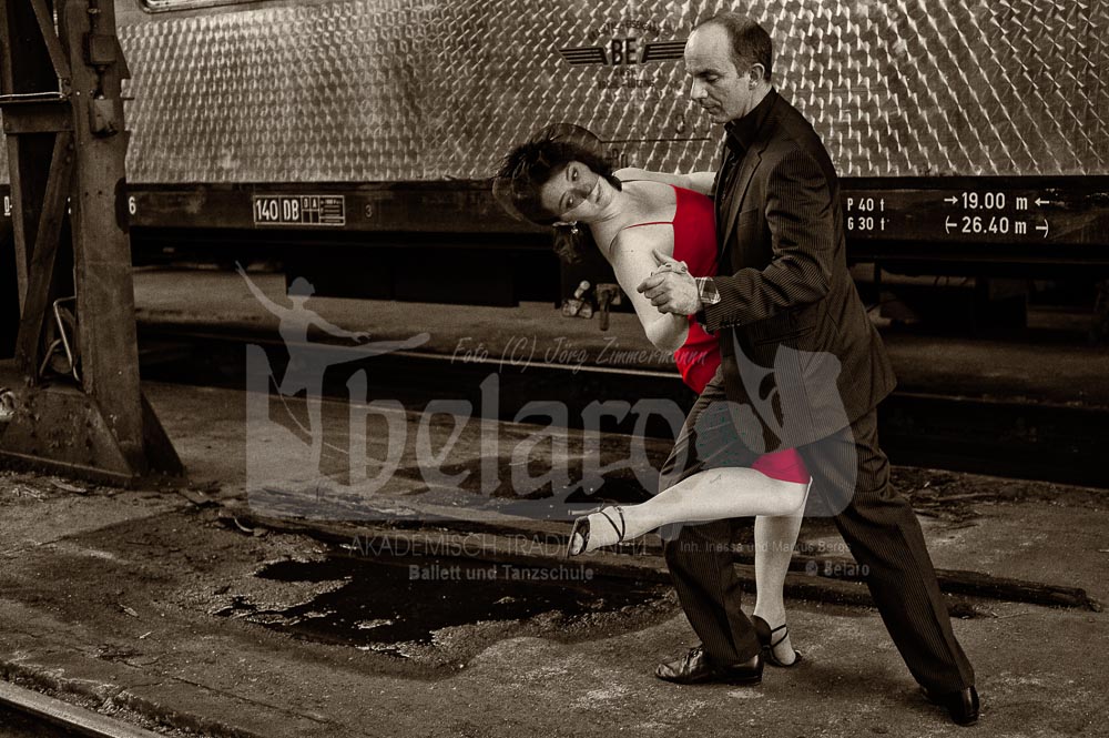 Tango @ Railway Station