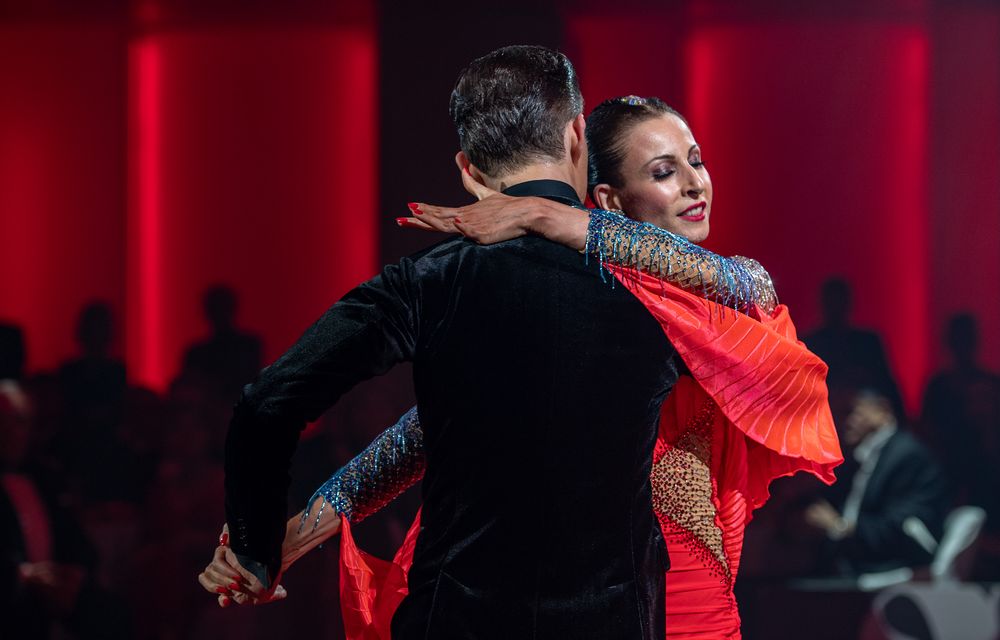 Tango, weltmeisterlich von Domen Krapez (Slowenien) und Natascha Karabey (Deutschland)