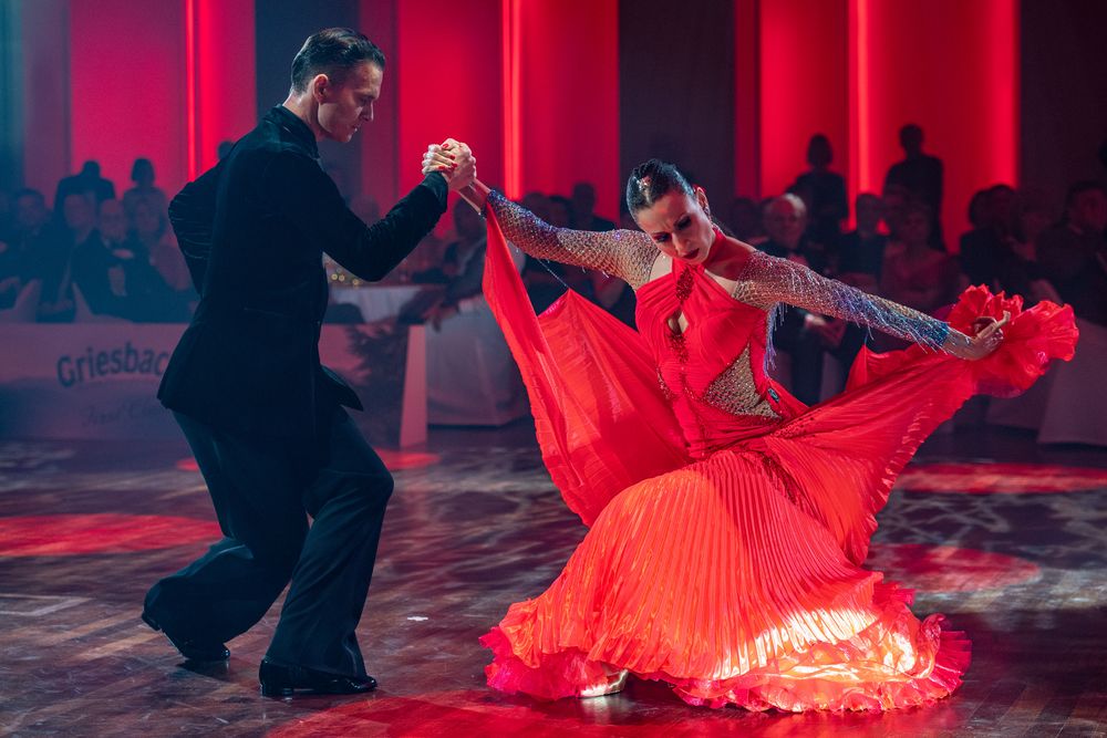 Tango, weltmeisterlich von Domen Krapez (Slowenien) und Natascha Karabey (Deutschland)