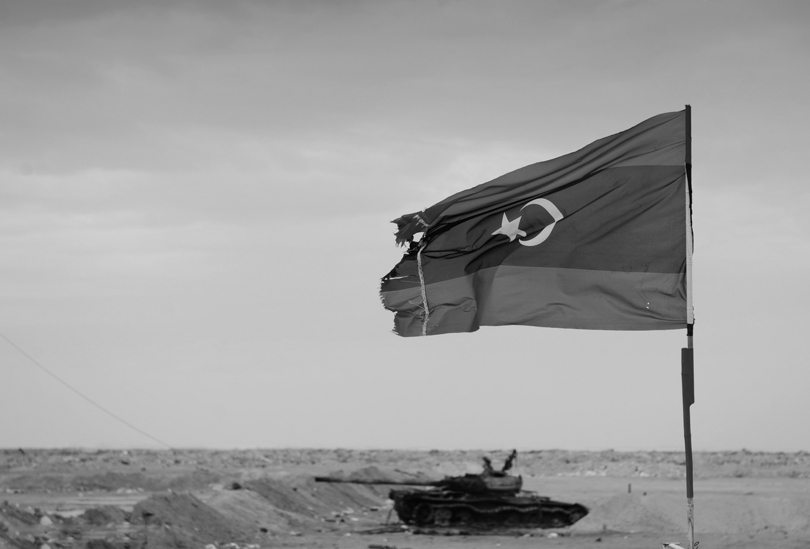 Tank, front side, between adjdabiya and brega