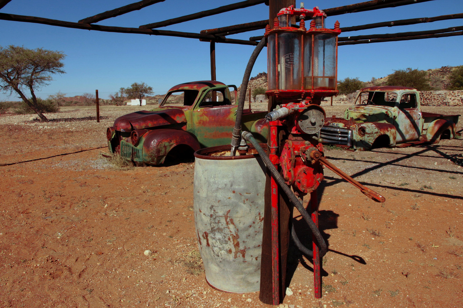 Tanken in Namibia - früher