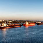 Tanker am Pier