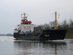 Tanker FINJA auf dem Nord-Ostsee-Kanal