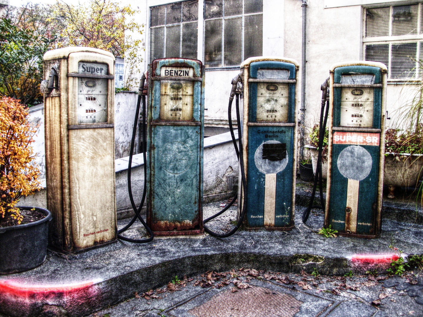 Tankstelle aus den 60'er Jahren Warscheinlich älteste Tanke Berlin's