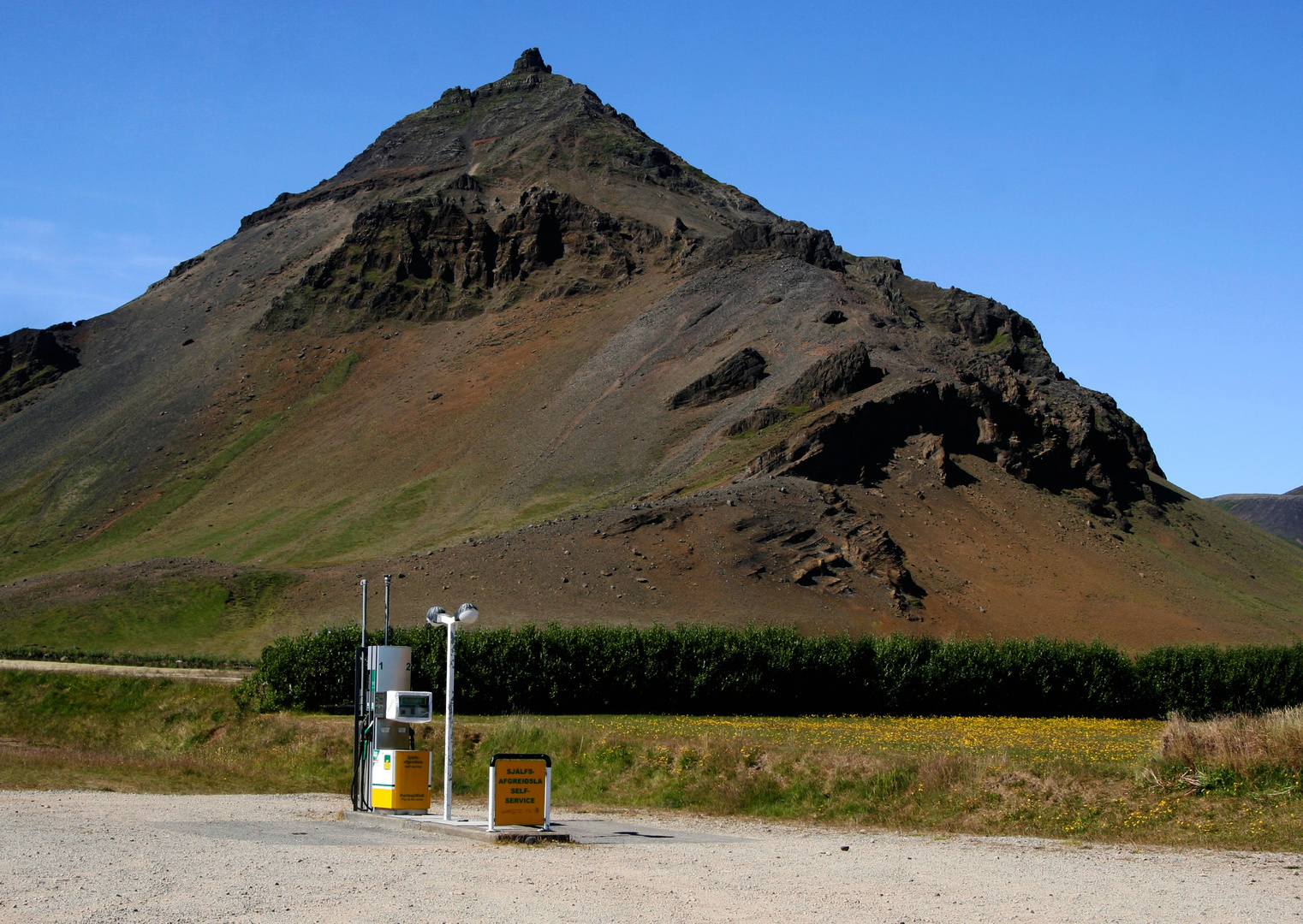 Tankstelle bei Arnarstapi in der Gemeinde Snæfellsbær