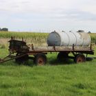 Tankwagen im Feld