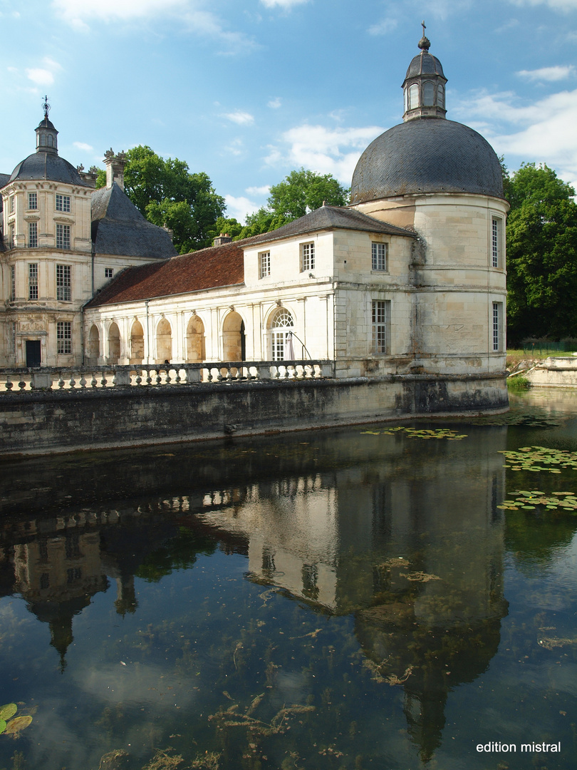 Tanlay - schönes chateau