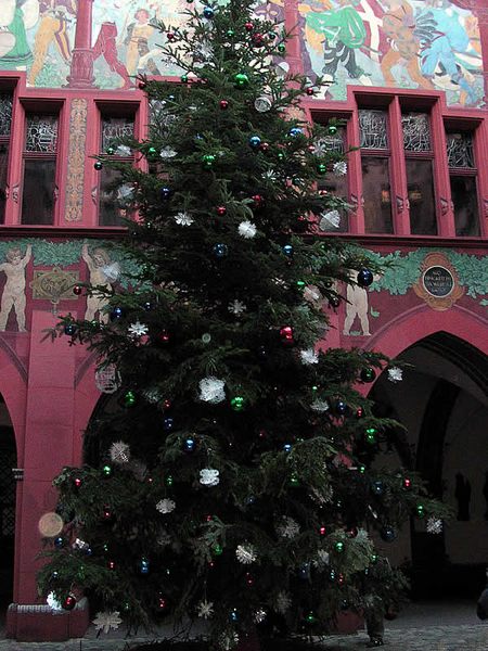 Tannenbaum im Rathaus Basel