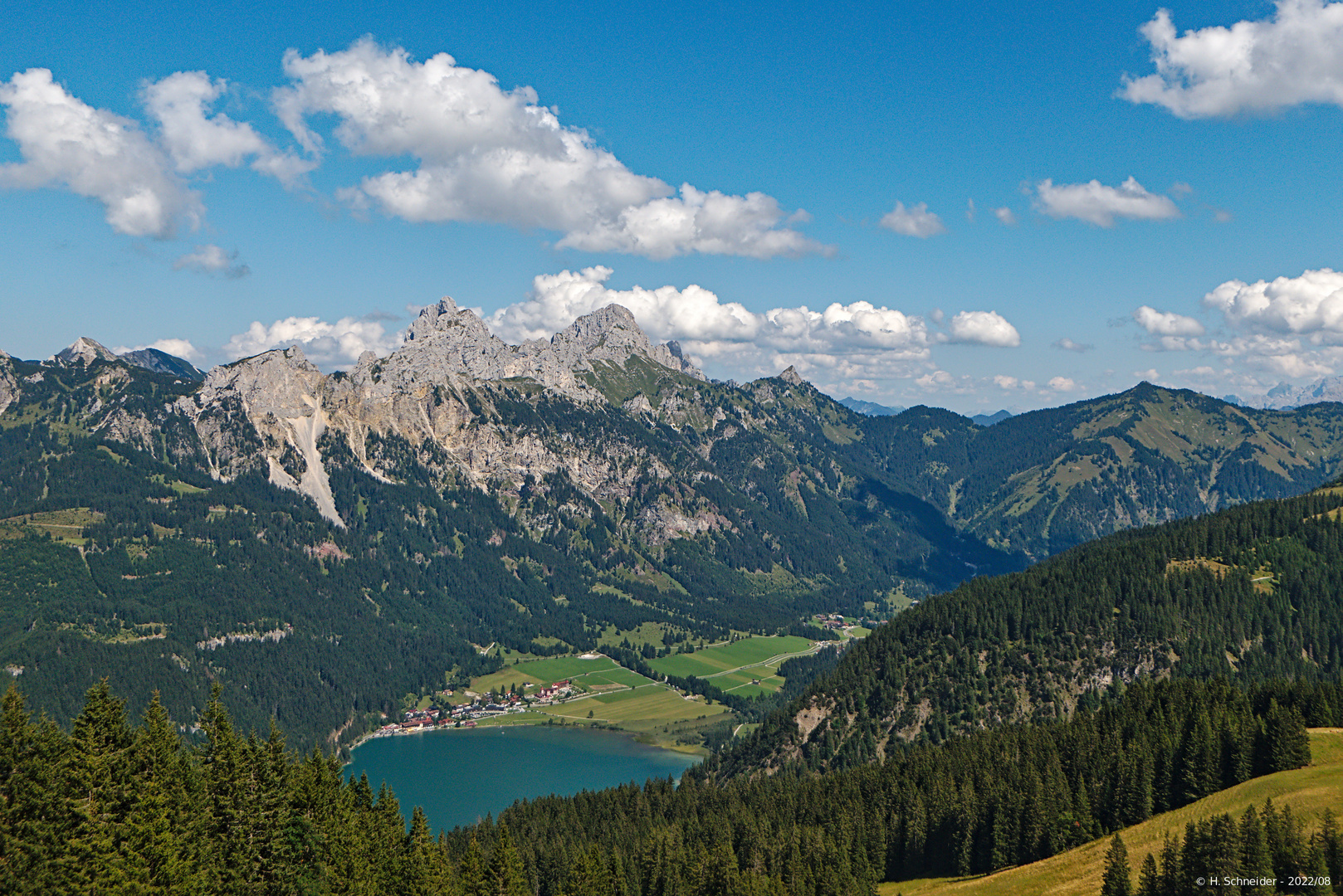 Tannheimer Tal - Blick auf den Haldensee