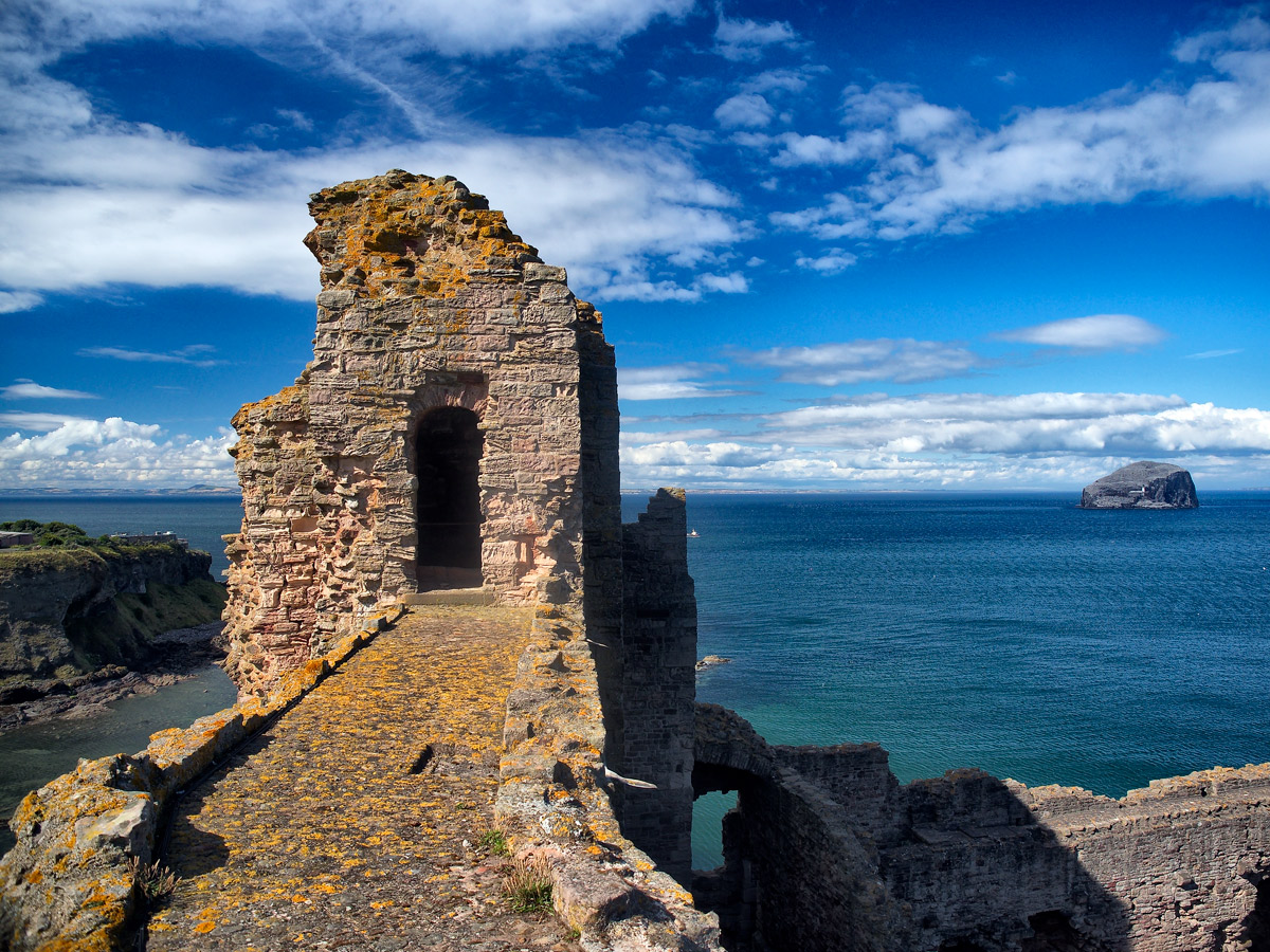 Tantallon Castle - oben auf der Mauer