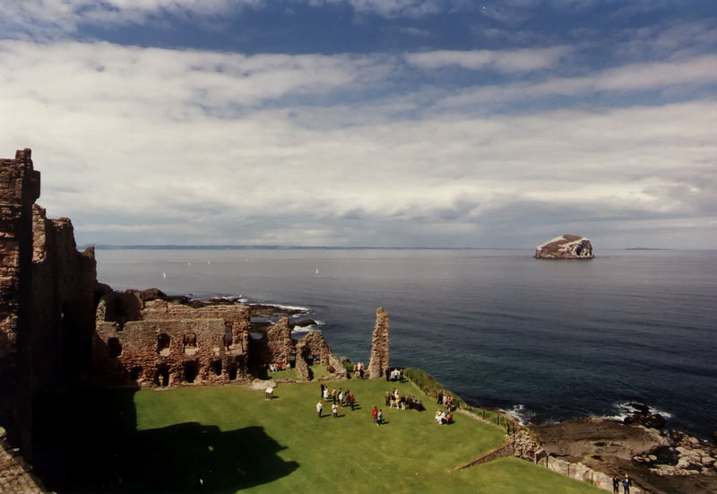 Tantallon Castle und Bass Rock