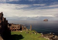 Tantallon Castle und Bass Rock