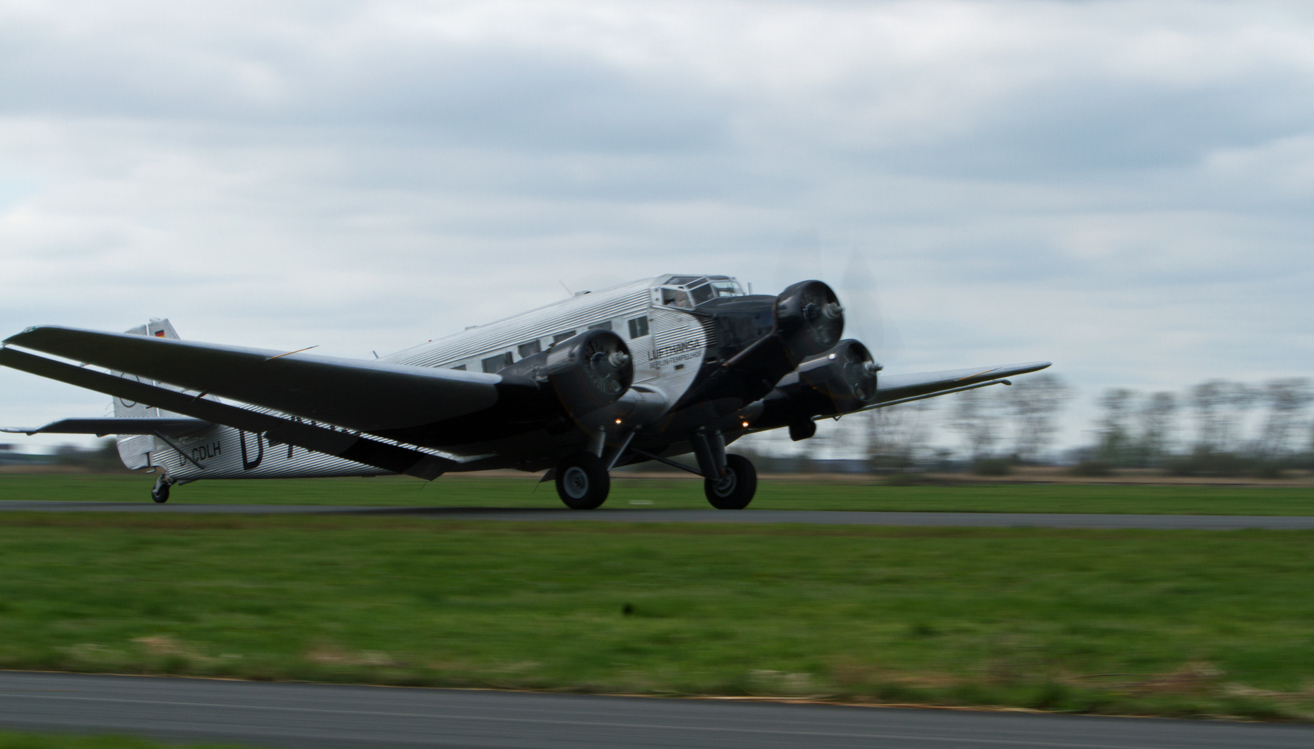 Tante Ju 52