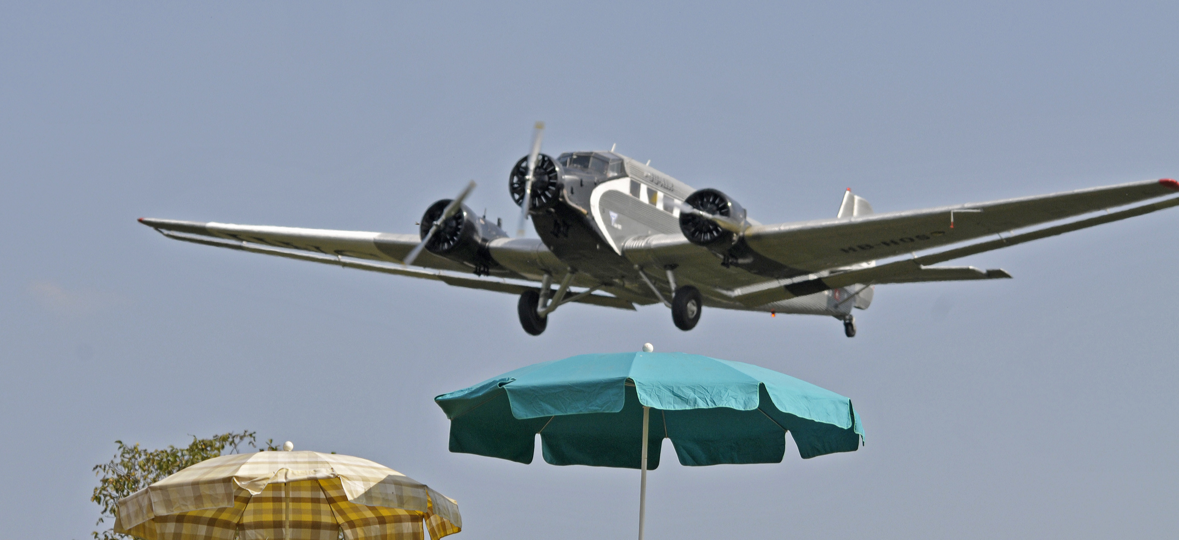 Tante JU im Landeanflug