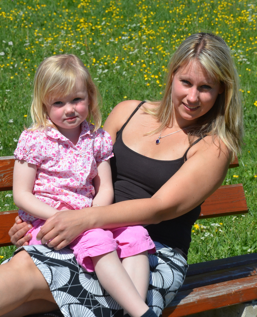 Tante mit Nichte Foto & Bild portrait, portrait frauen, outdoor Bilder auf