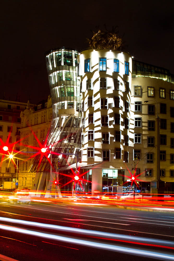 Tanzendes Haus Foto Bild Architektur Architektur Bei Nacht