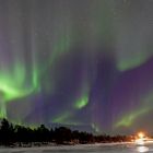 tanzendes Polarlicht am Inarisee (Lappland)