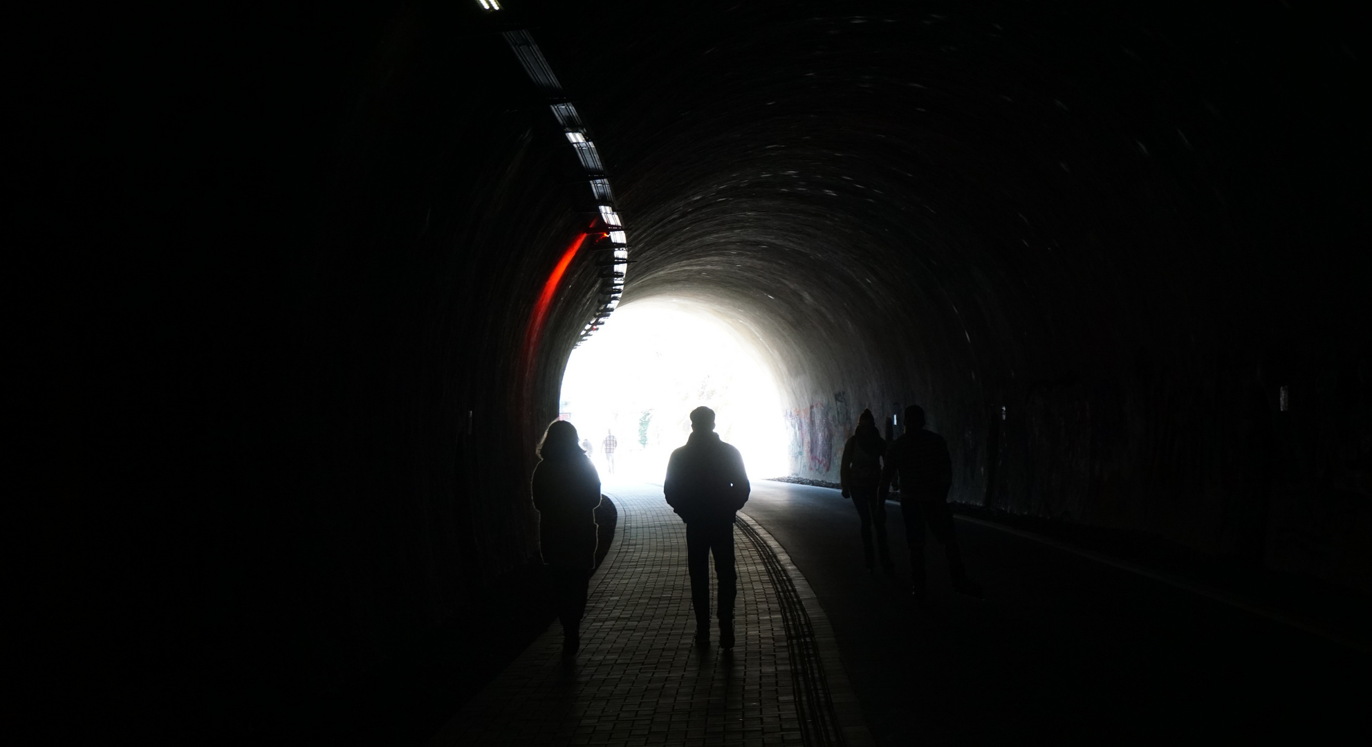 Tanztunnel auf der Nordbahntrasse