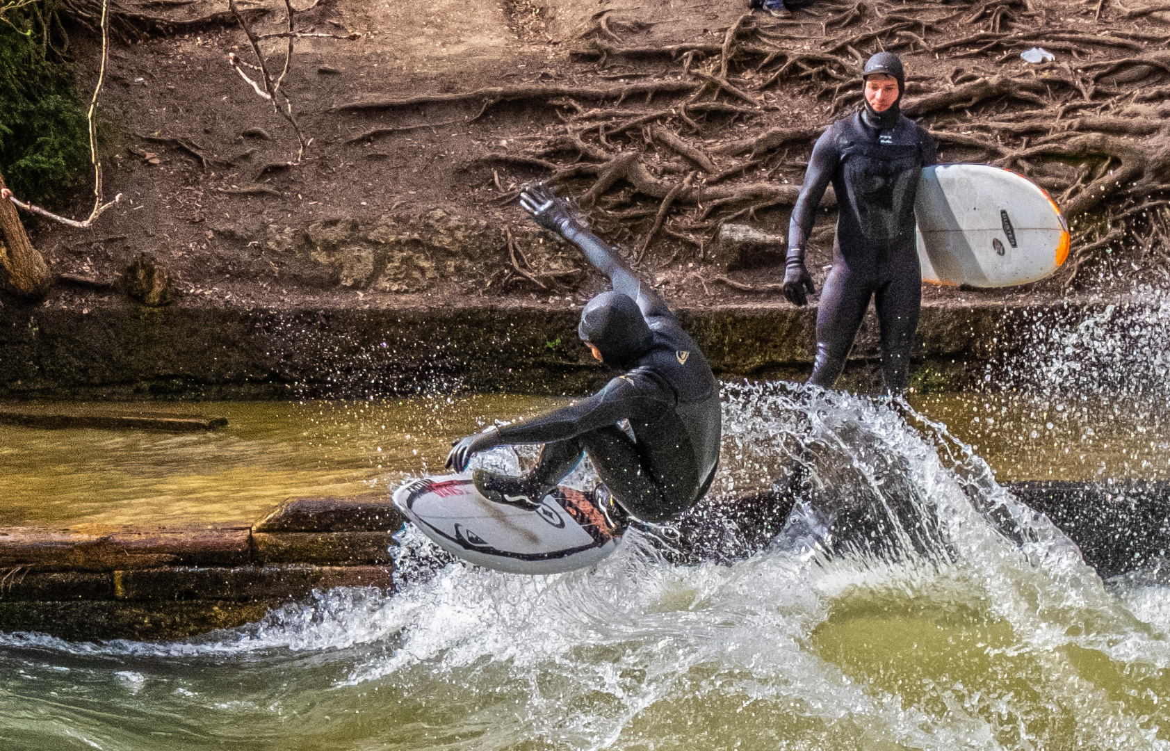 Tao Schirrmacher in der Eisbachwelle #2