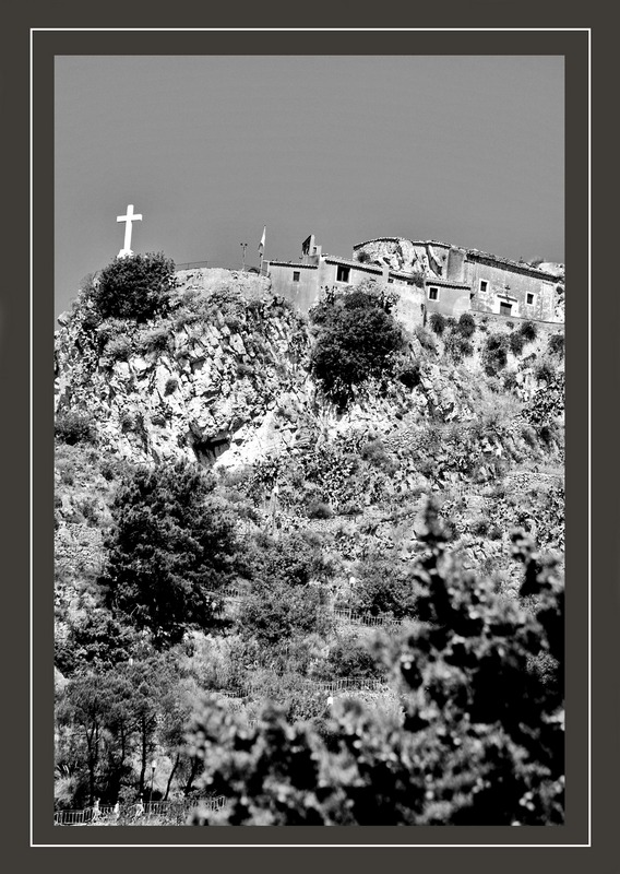 Taormina - Santuario S. Maria della Rocca.