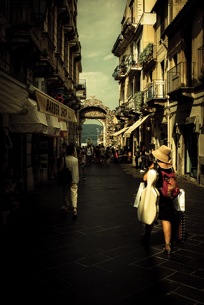 taormina street 02