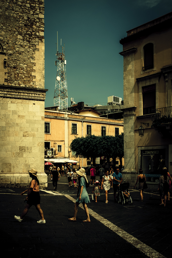 taormina street 10