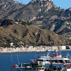 Taormina und der Hafen von Katania auf Sizilien