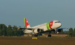 TAP, A320-214, Reg: CS-TNJ