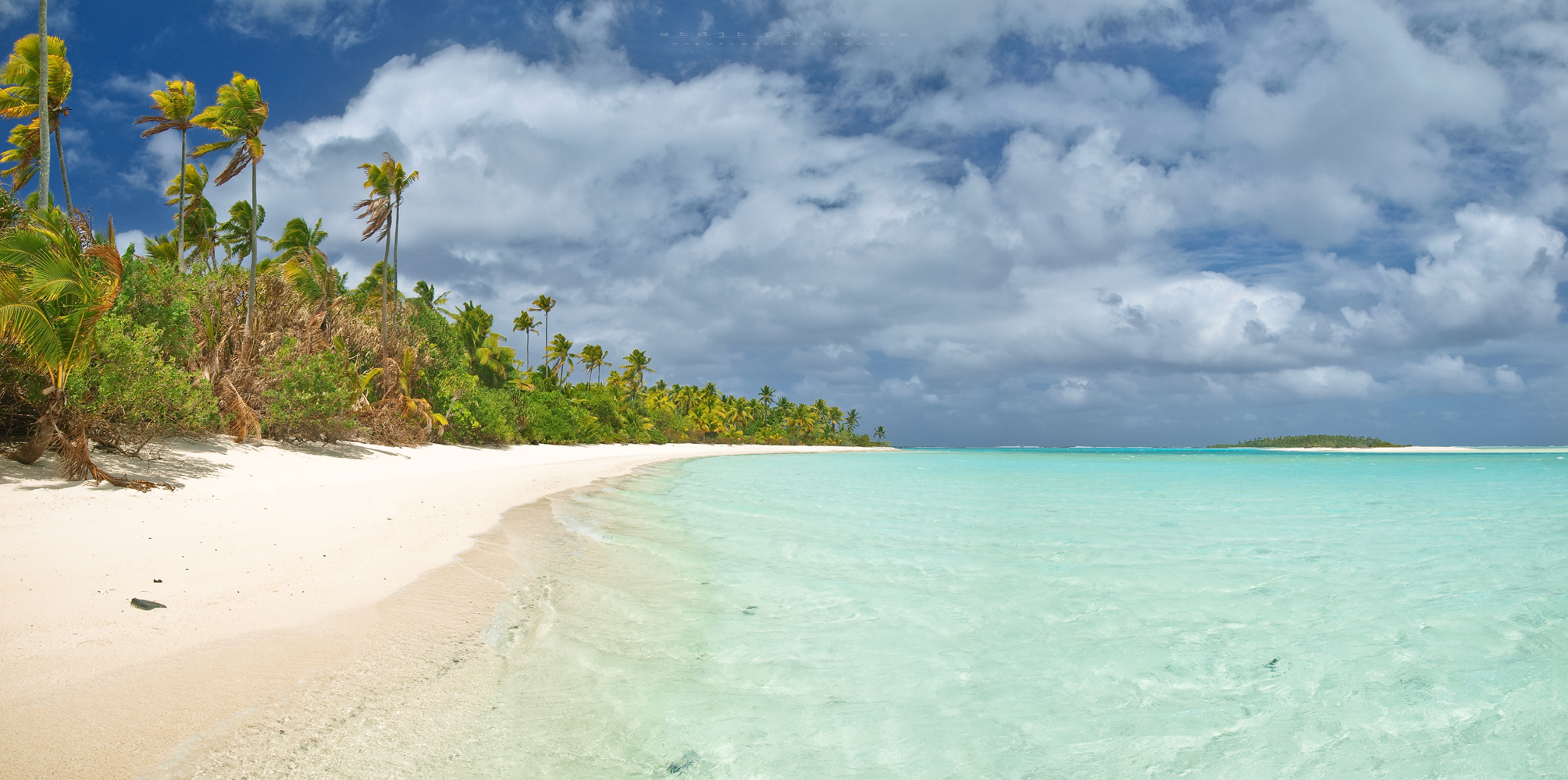 Tapuaetai "One Foot" Island - Aitutaki Atoll - Cook Islands 2011