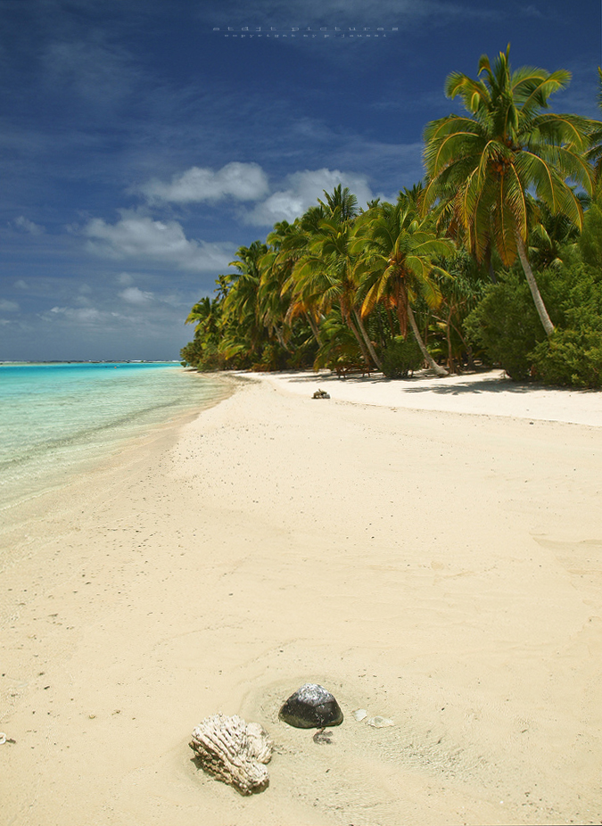 Tapuaetai "One Foot" Island - Aitutaki Atoll - Cook Islands 2011