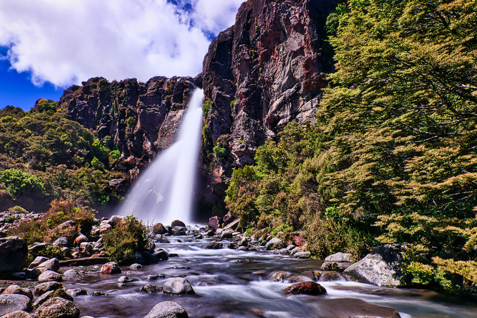 Taranaki Falls im Tongariro NP