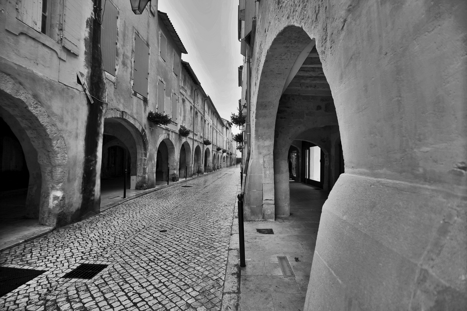 Tarascon rue des Halles (2)