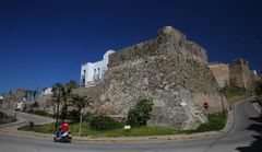 Tarifa, Festung oberhalb des Hafens