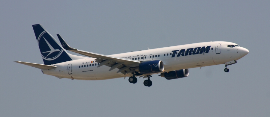 Tarom Boeing 737