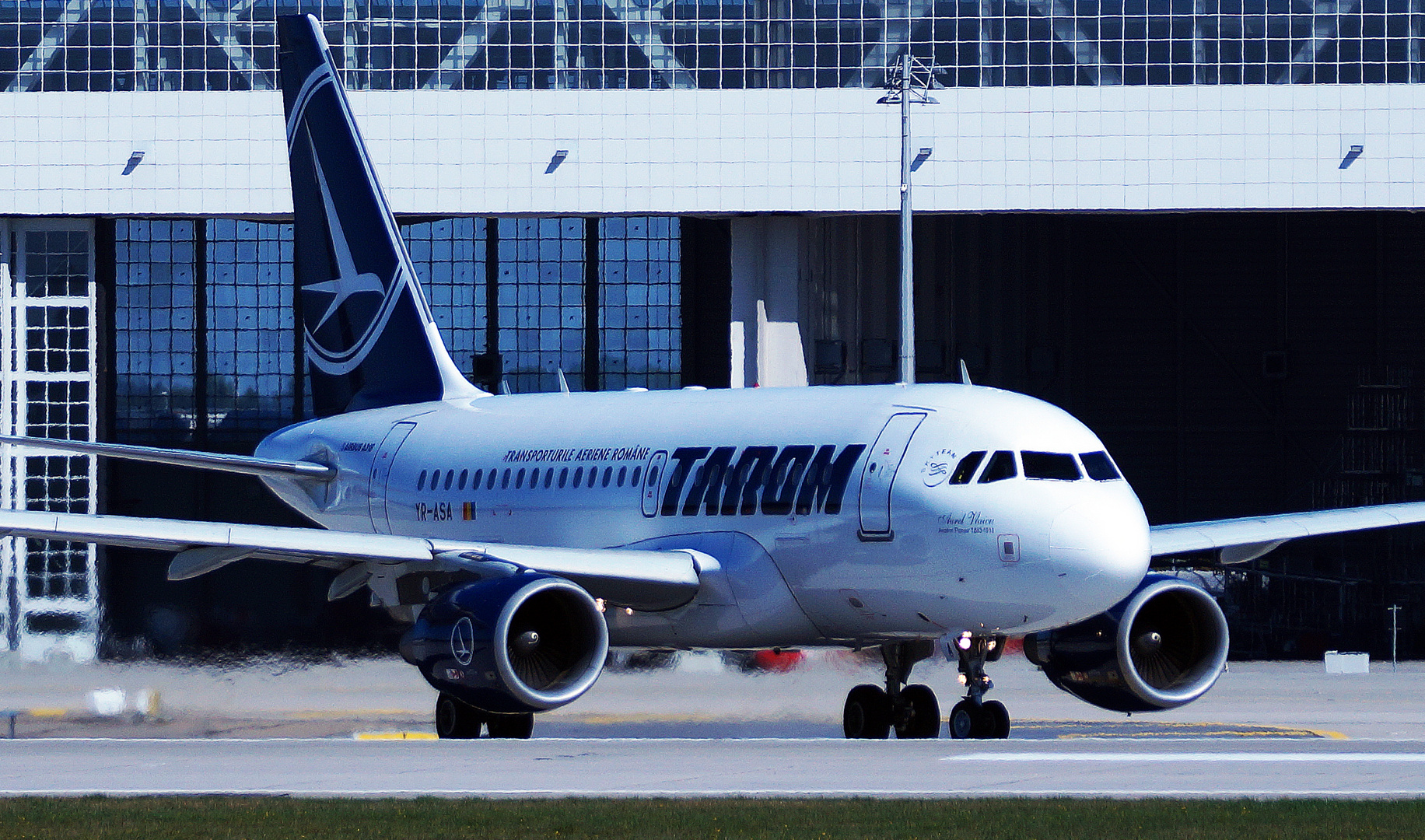 TAROM