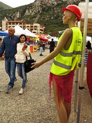 Taschendiebin? / Occhio alla borsa!