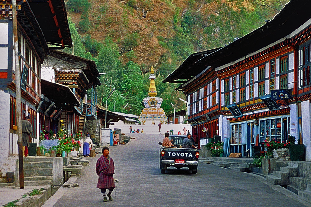 Tashigang at the Stupa