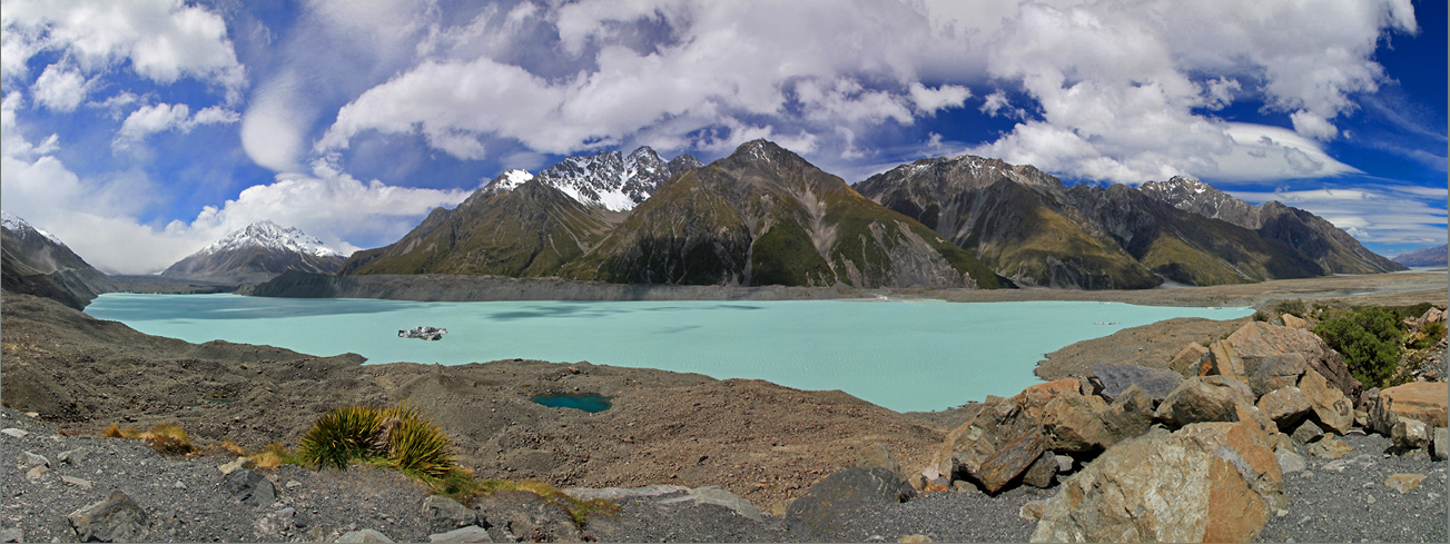 Tasman Glacier Lake