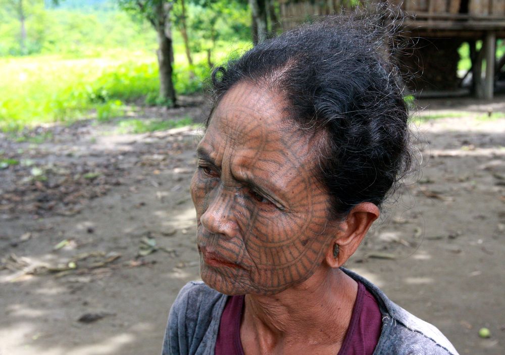Tattoo Woman in Mrauk U-Myanmar