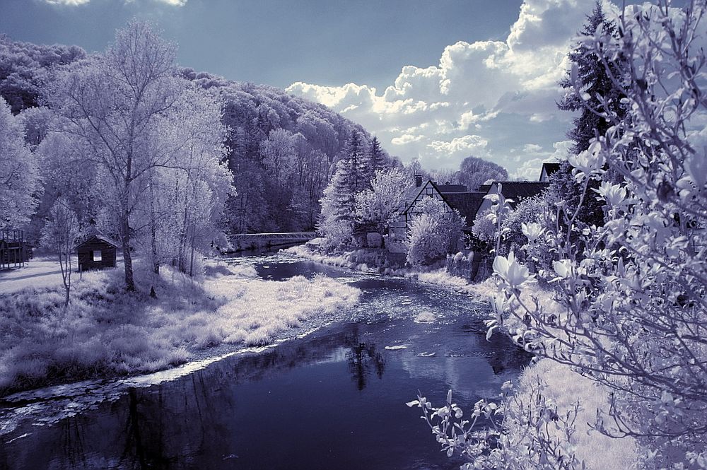 Tauberzell IR Foto & Bild infrarot, techniken, farbinfrarot Bilder