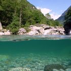 Tauchen in der Verzasca