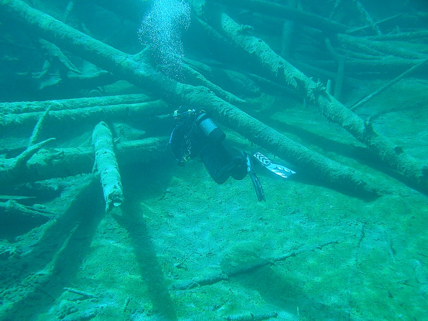 Taucher im Samaranger See