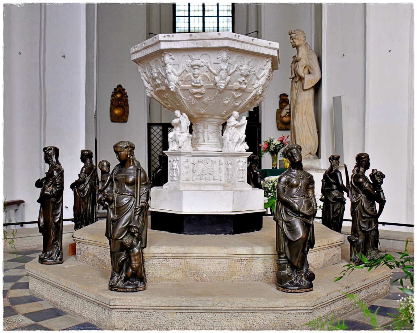 ~ Taufbrunnen ~