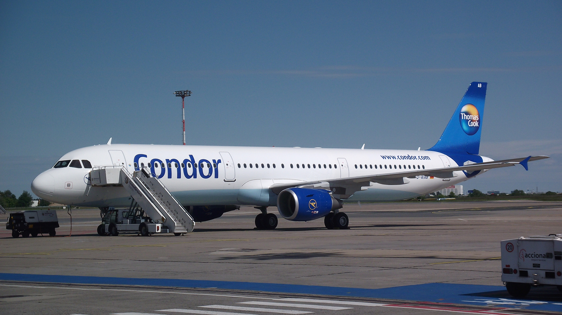 Taufe des neuen Condor Airbus A 321 "Voyager Android" in SXF