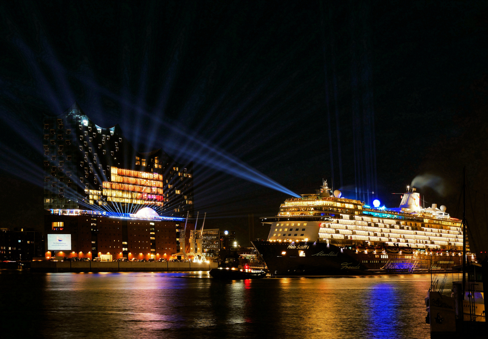 Taufe Mein Schiff 6 - Das Feuerwerk ist zu Ende